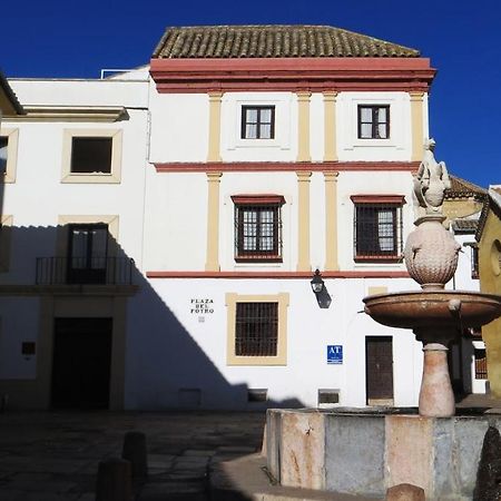 Apartamentos Plaza Kordoba Bagian luar foto
