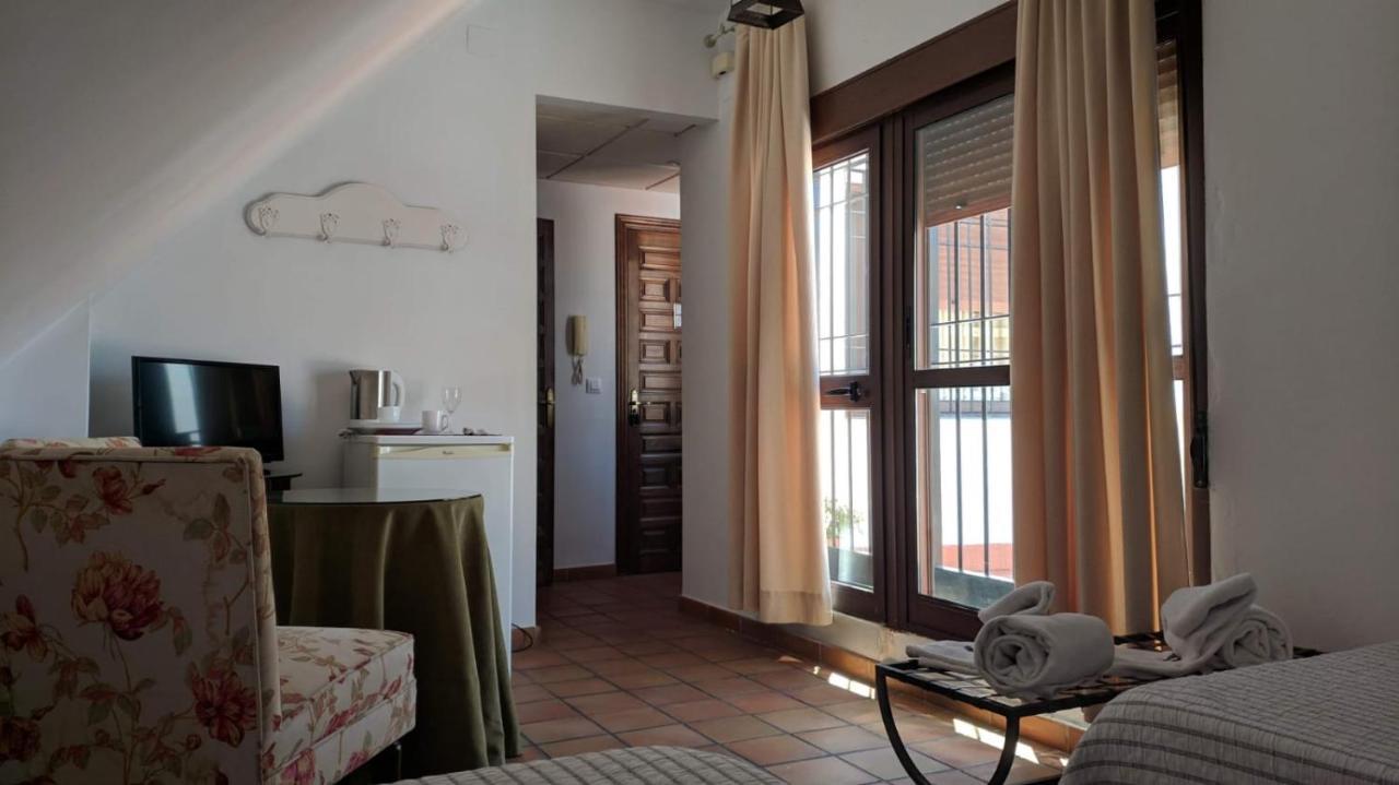 Apartamentos Plaza Kordoba Bagian luar foto