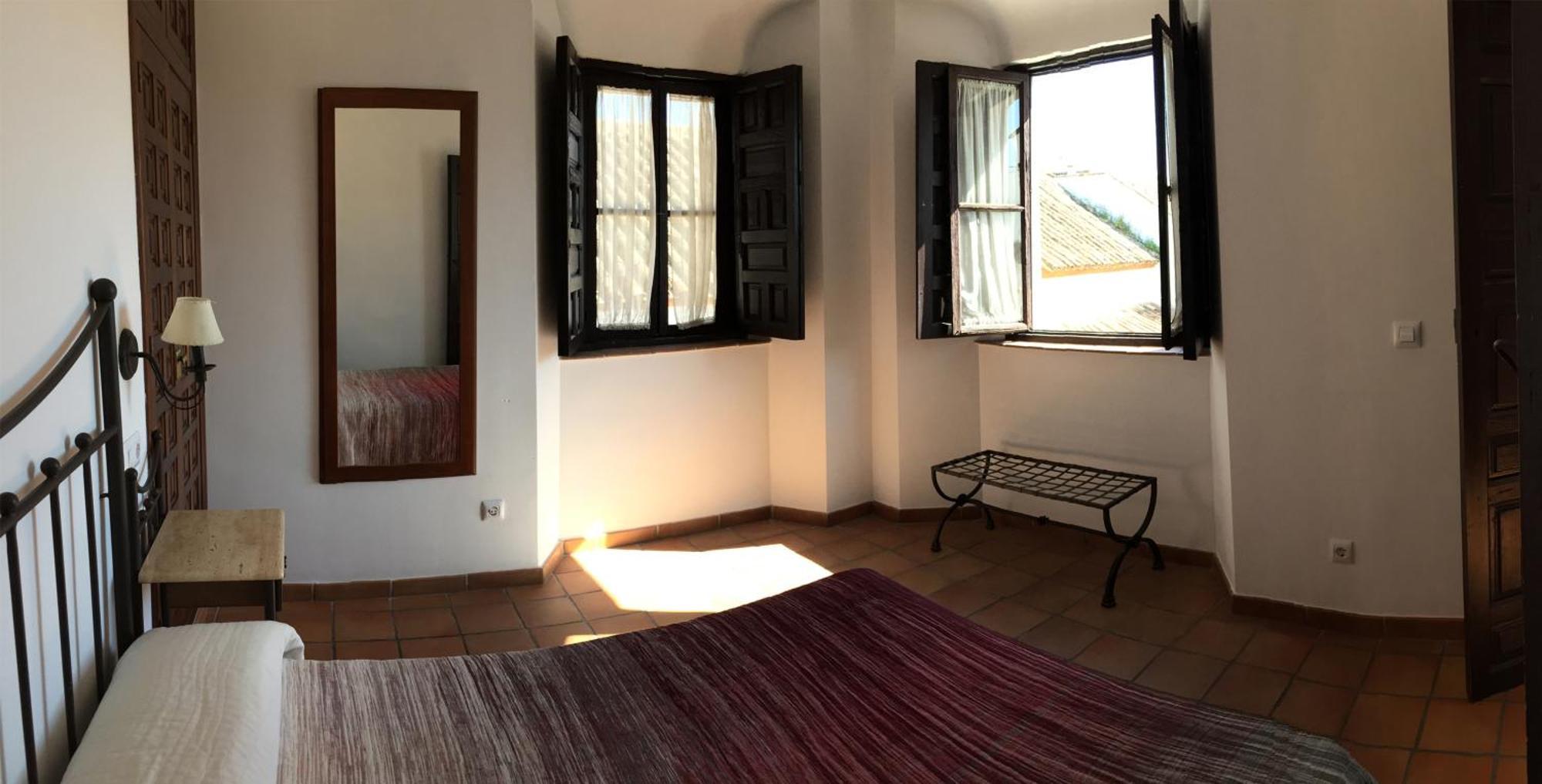 Apartamentos Plaza Kordoba Ruang foto
