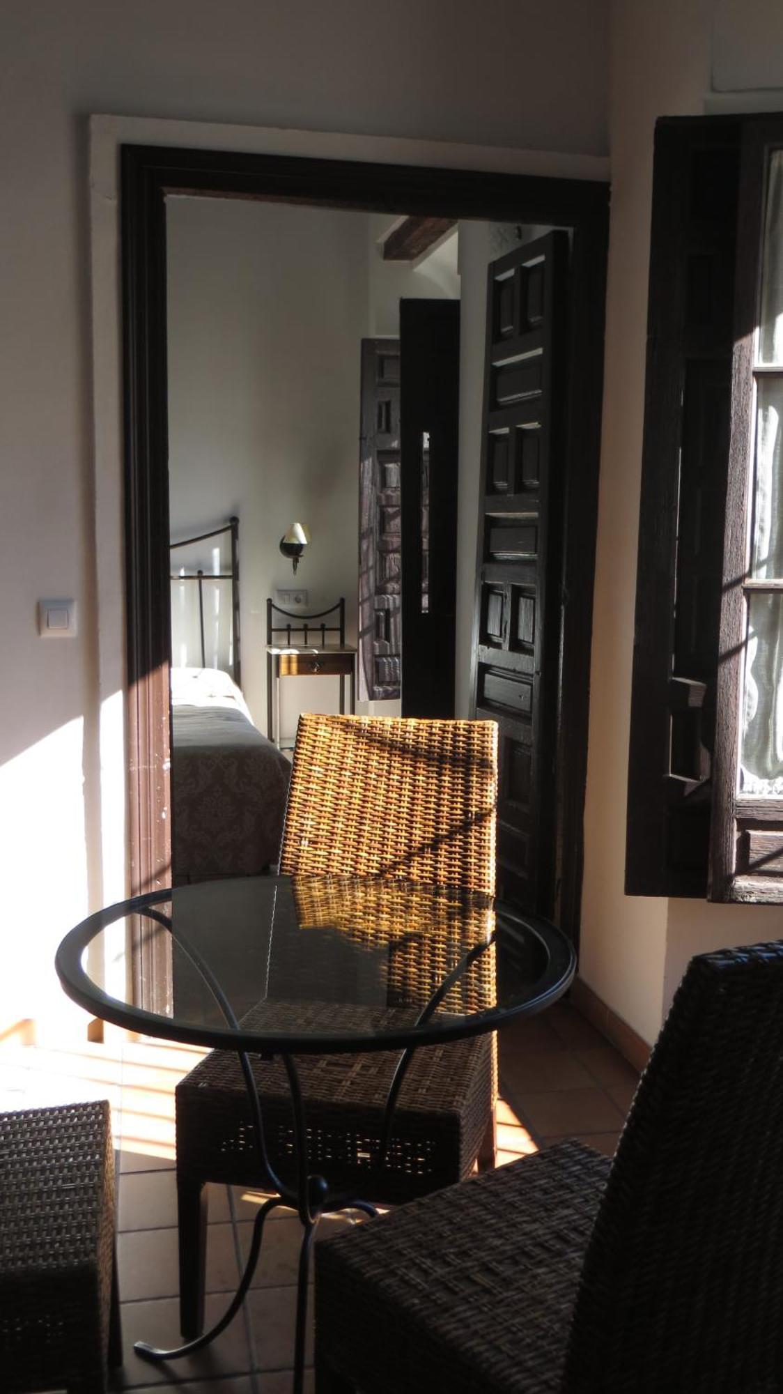 Apartamentos Plaza Kordoba Ruang foto
