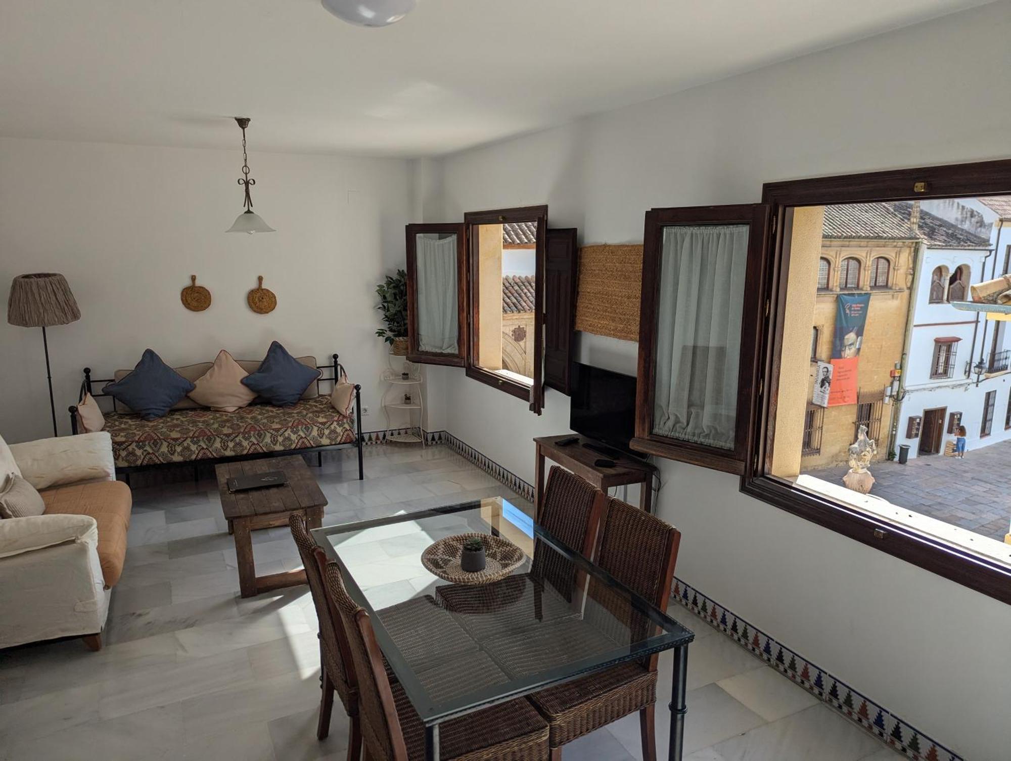 Apartamentos Plaza Kordoba Bagian luar foto