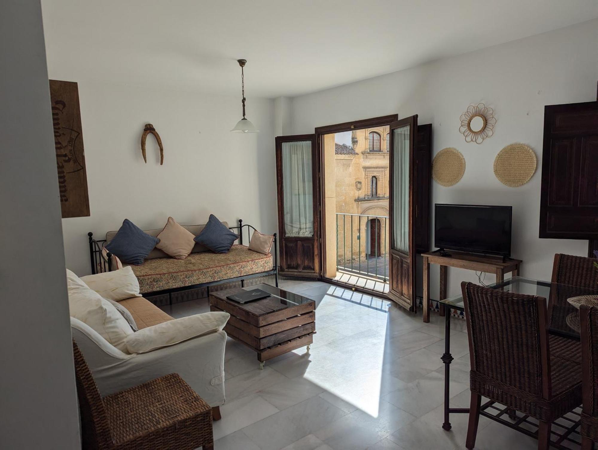 Apartamentos Plaza Kordoba Bagian luar foto
