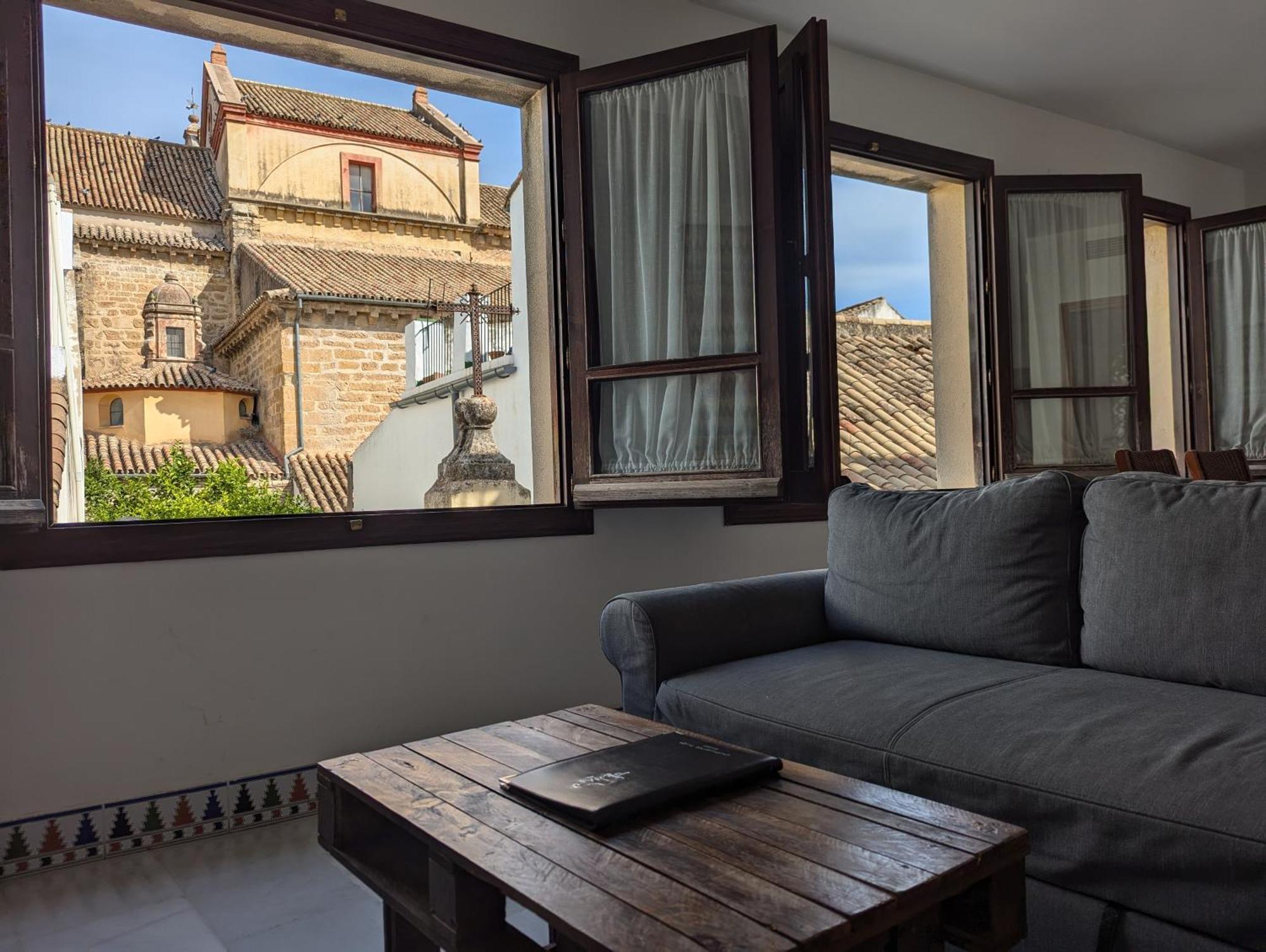 Apartamentos Plaza Kordoba Bagian luar foto