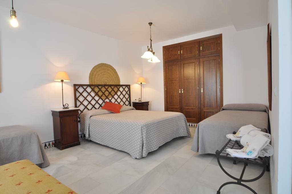 Apartamentos Plaza Kordoba Bagian luar foto