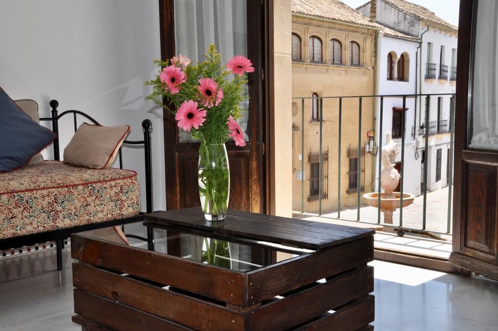 Apartamentos Plaza Kordoba Bagian luar foto