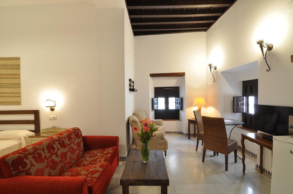 Apartamentos Plaza Kordoba Bagian luar foto